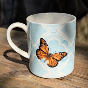 Lenox Butterfly Meadow "E" Monogram White Porcelain Coffee Tea Mug New w/ Tags